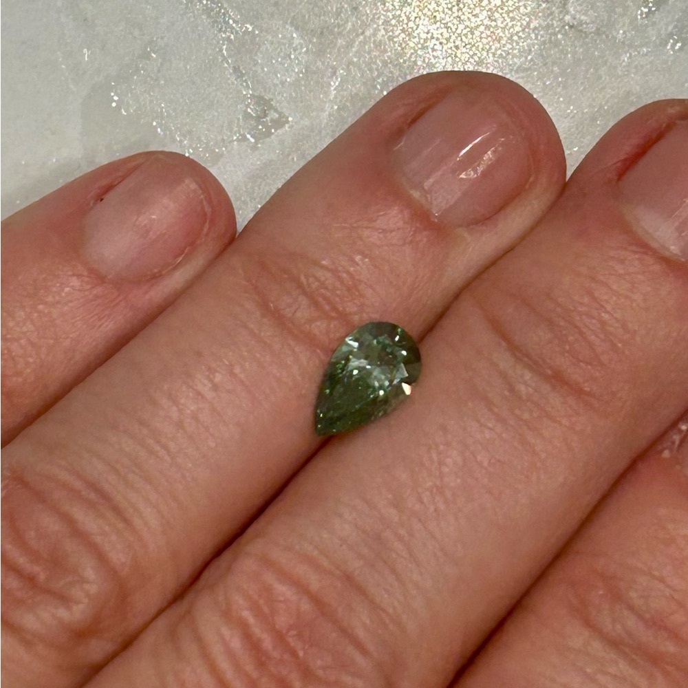 1.09ct Fancy Vivid Green Lab Diamond, IGI report included